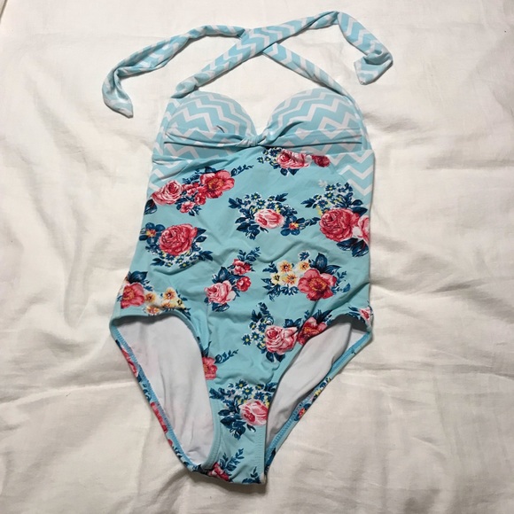 One-piece Halter Swimsuit - Picture 1 of 4